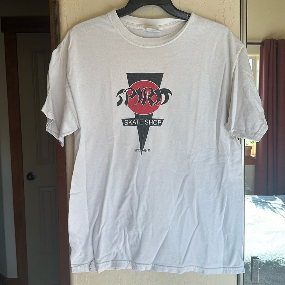 Men’s Spirit skate shop Spokane vintage tee